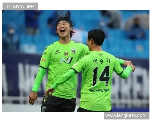 仁川联与水原三星激战在即谁能在这场对决中笑到最后